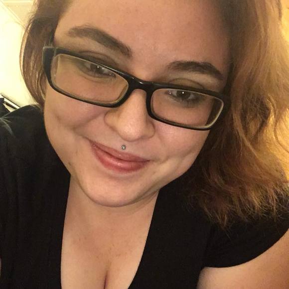 Meet your Posher, Jesalyn - Picture 1 of 1